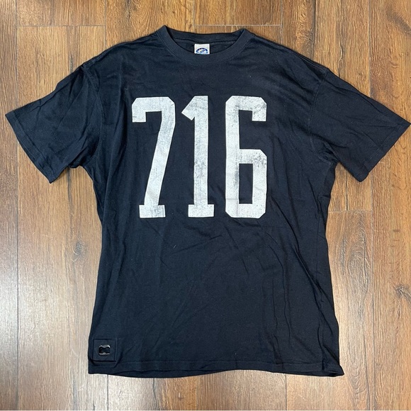 Men’s Brew City “716” tee with bottle cap remover SZ LG - Picture 1 of 5